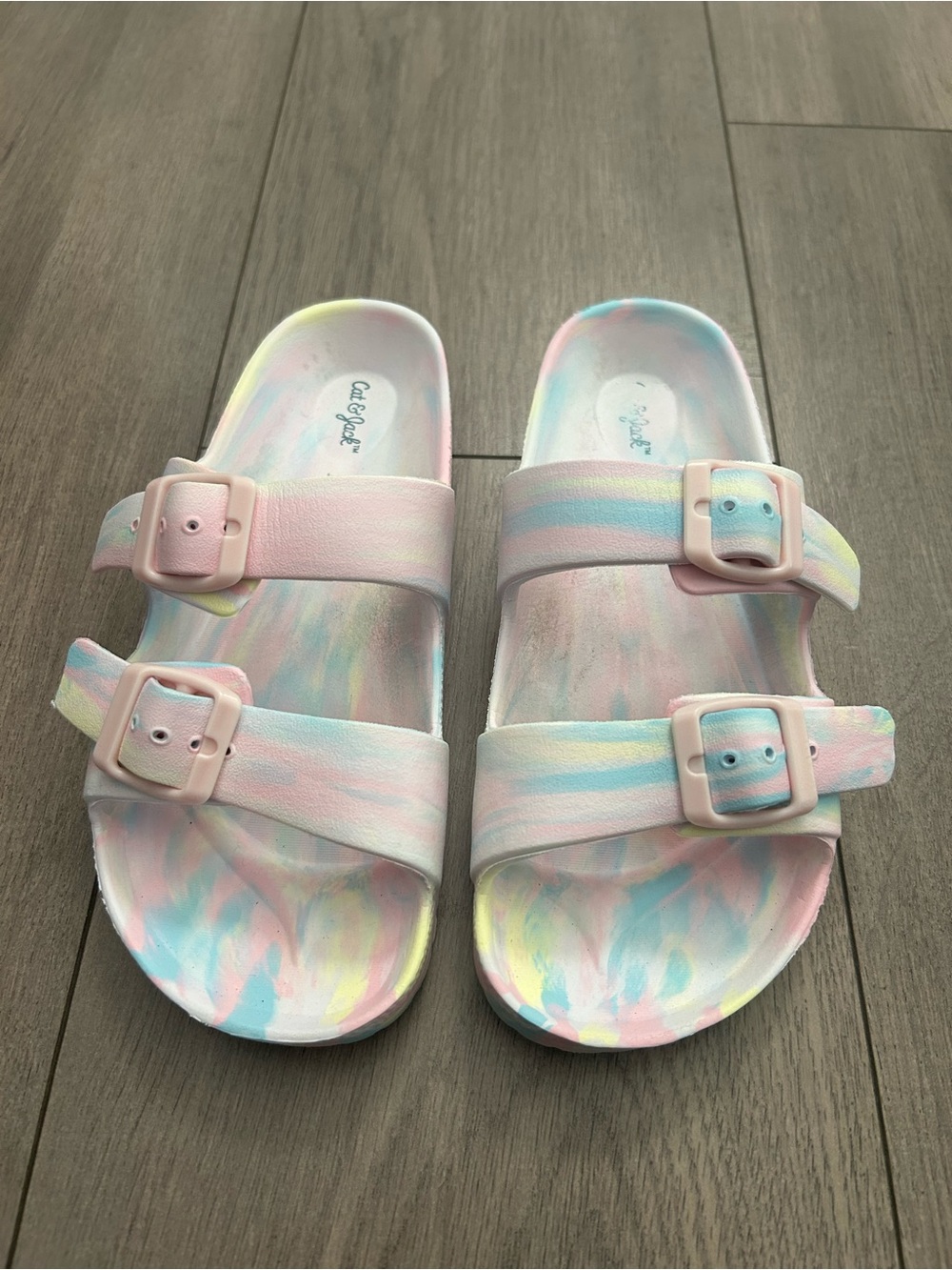 Cat & Jack Kids' Noa Sandals featuring a pastel tie-dye pattern - Size: 2 youth